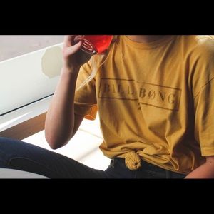 ISO ISO ISO  yellow billabong T-shirt